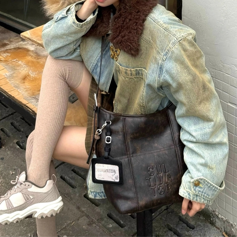 CULTIVATOR Niche Retro Maillard Crossbody Bag