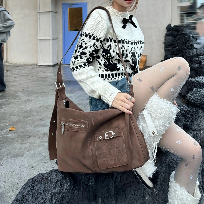 CULTIVATOR Niche Retro Velvet-Texture Crossbody Bag