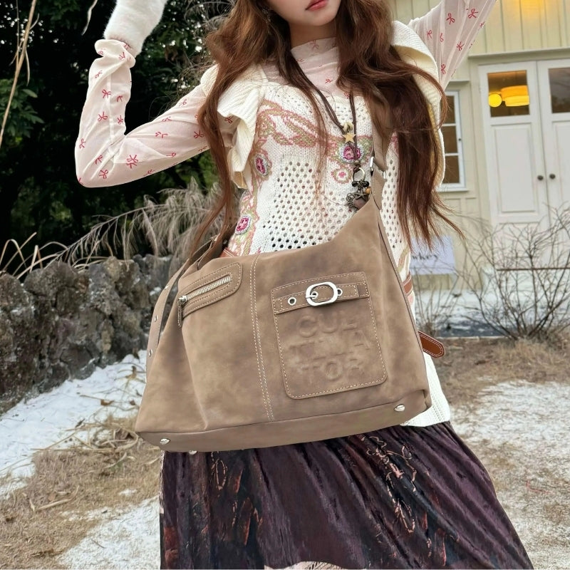 CULTIVATOR Niche Retro Velvet-Texture Crossbody Bag