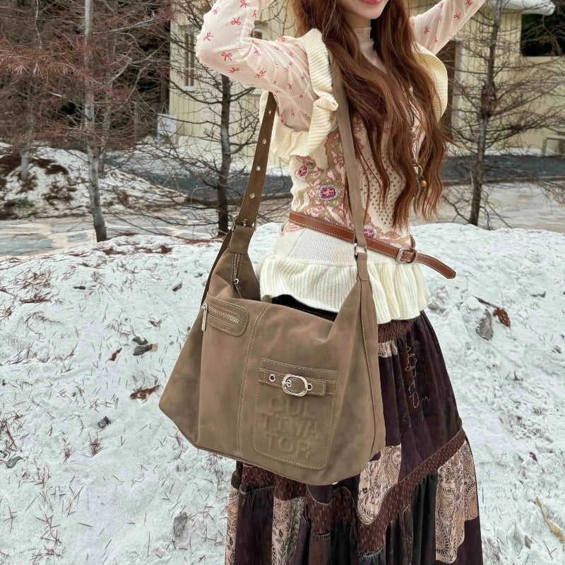 CULTIVATOR Niche Retro Velvet-Texture Crossbody Bag