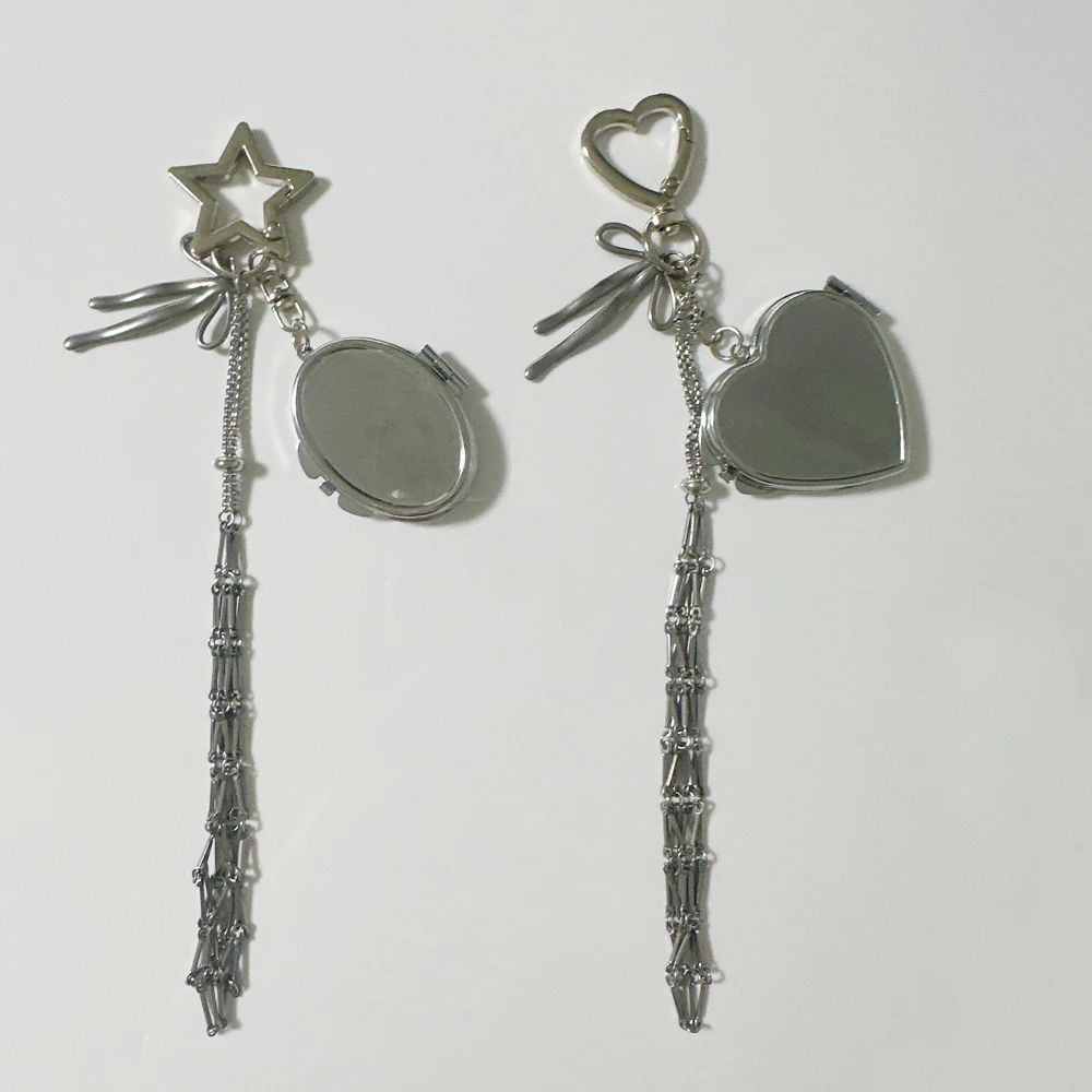 DEUTZA Mirror Lip Charm – Luxury Lipstick Chain Key Accessory