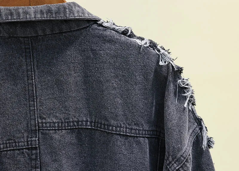 Trendy Haber Yaması ile Şık Vintage Denim Ceket