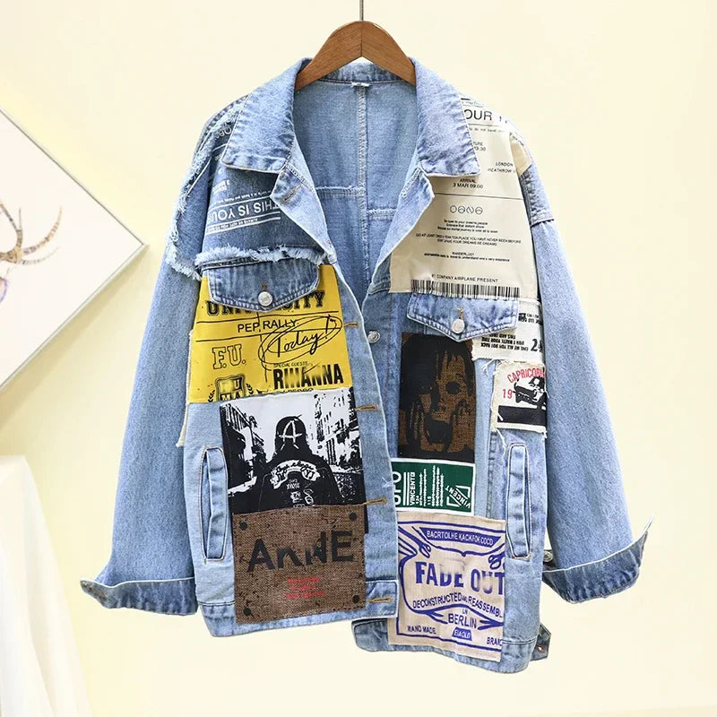 Trendy Haber Yaması ile Şık Vintage Denim Ceket