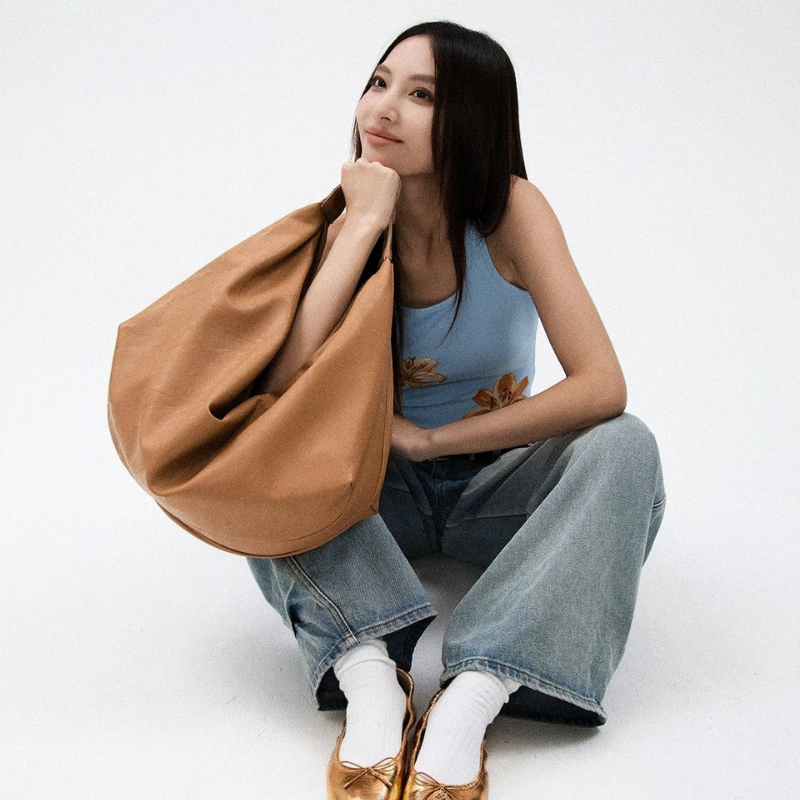 DEUTZA Nuvé Bag – Minimalist Oversized Soft Tote